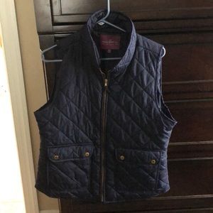 Savile Row Co. quilted vest. Size XL